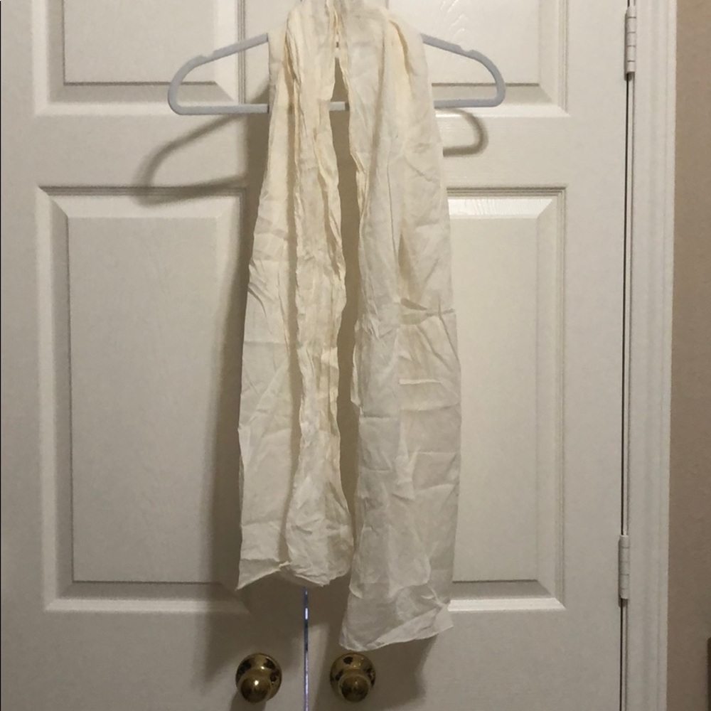 $5 when bundled 
Mischmasch Berlin scarf